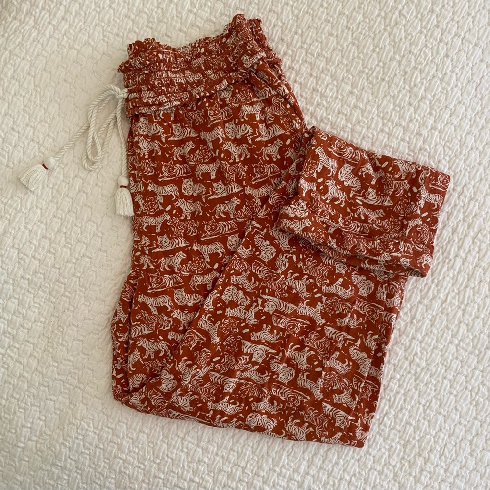 Anthropologie Tiger Loungers, Size M